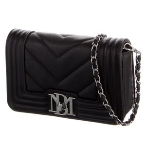 🎀 NWT Badgley Mischka small quilted crossbody bag. Color: Black. 🌺